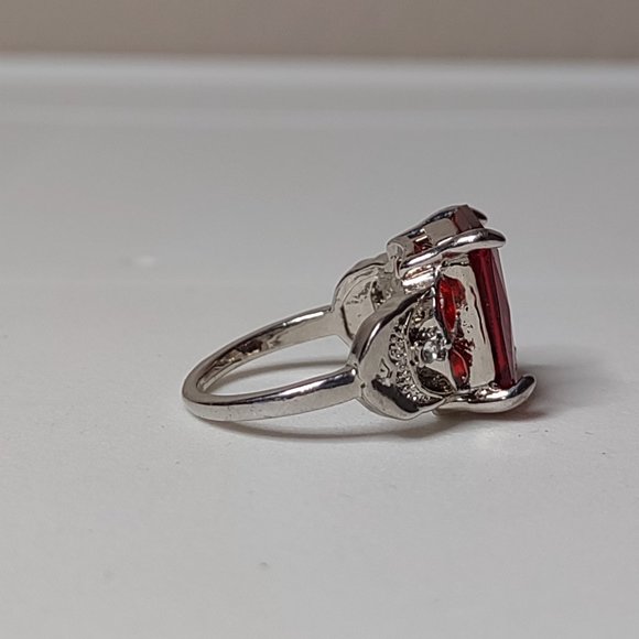 Silver Tone And Red Plastic Ring Size 6.75 - Picture 5 of 11